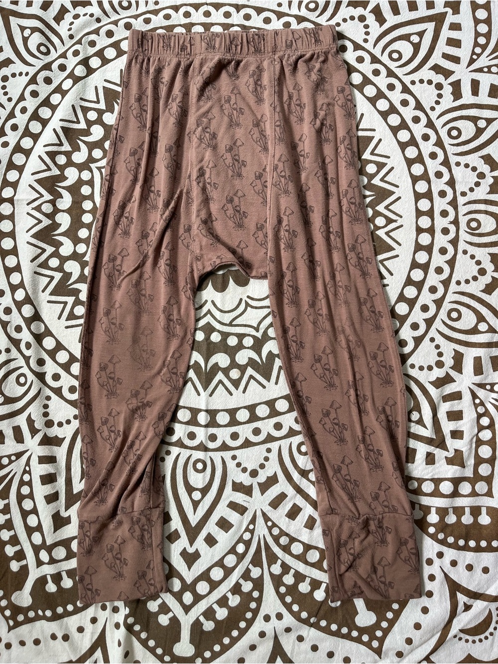 kate quinn brown mushroom 🍄‍🟫 Print Elastic Waist Pants